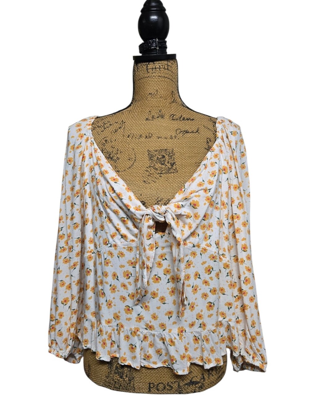 18 Forever Floral Print Long Sleeve Blouse 100% Viscose Sz 15/XXL White